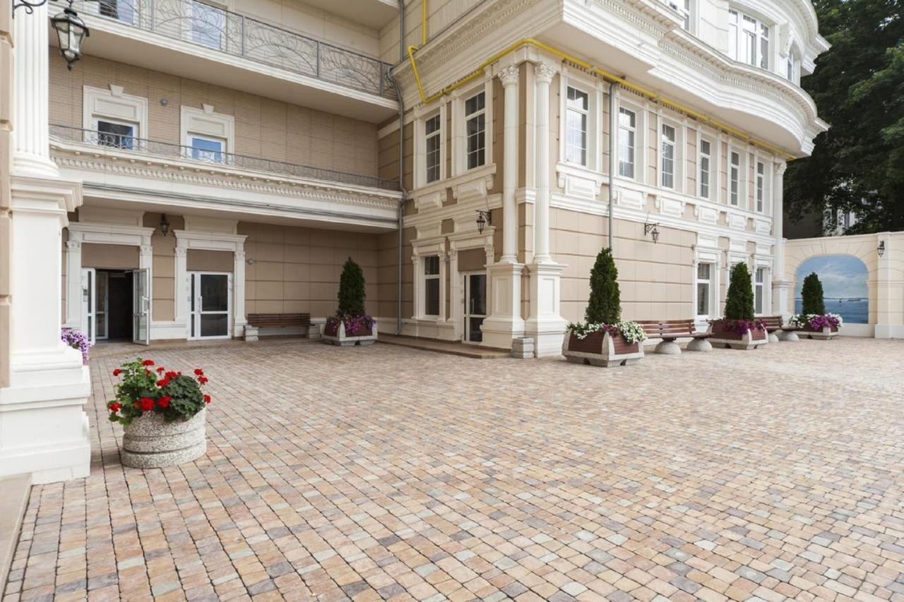 Sunny Belle Apartments Odessa Esterno foto